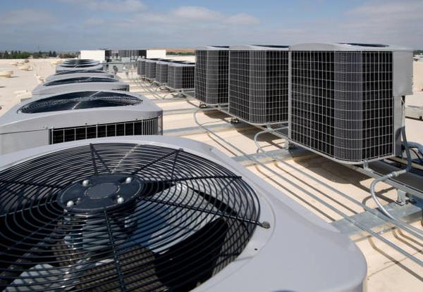 DIY vs. Professional: Roof Air Conditioner Repair Explained